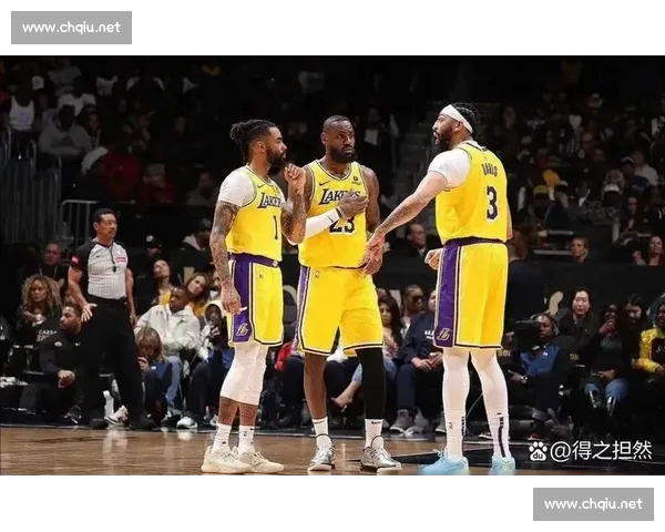 NBA球员历史数据分析：得分王、助攻王与篮板王的巅峰对决