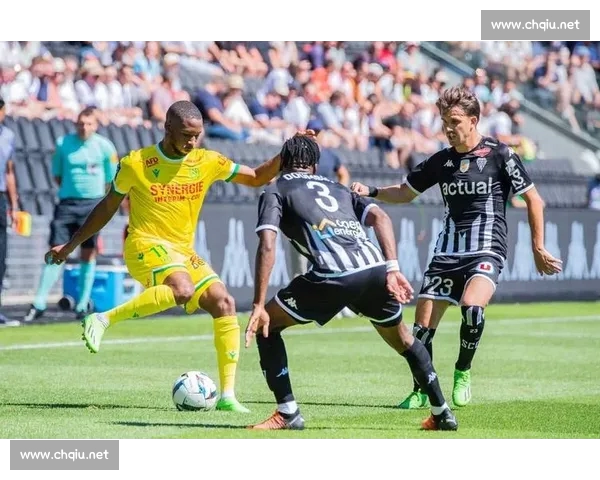 精彩足球赛事直播全网独家呈现实时比分数据分析赛事回顾尽在掌握 精彩足球赛事直播全网独家呈现实时比分数据分析赛事回顾尽在掌握